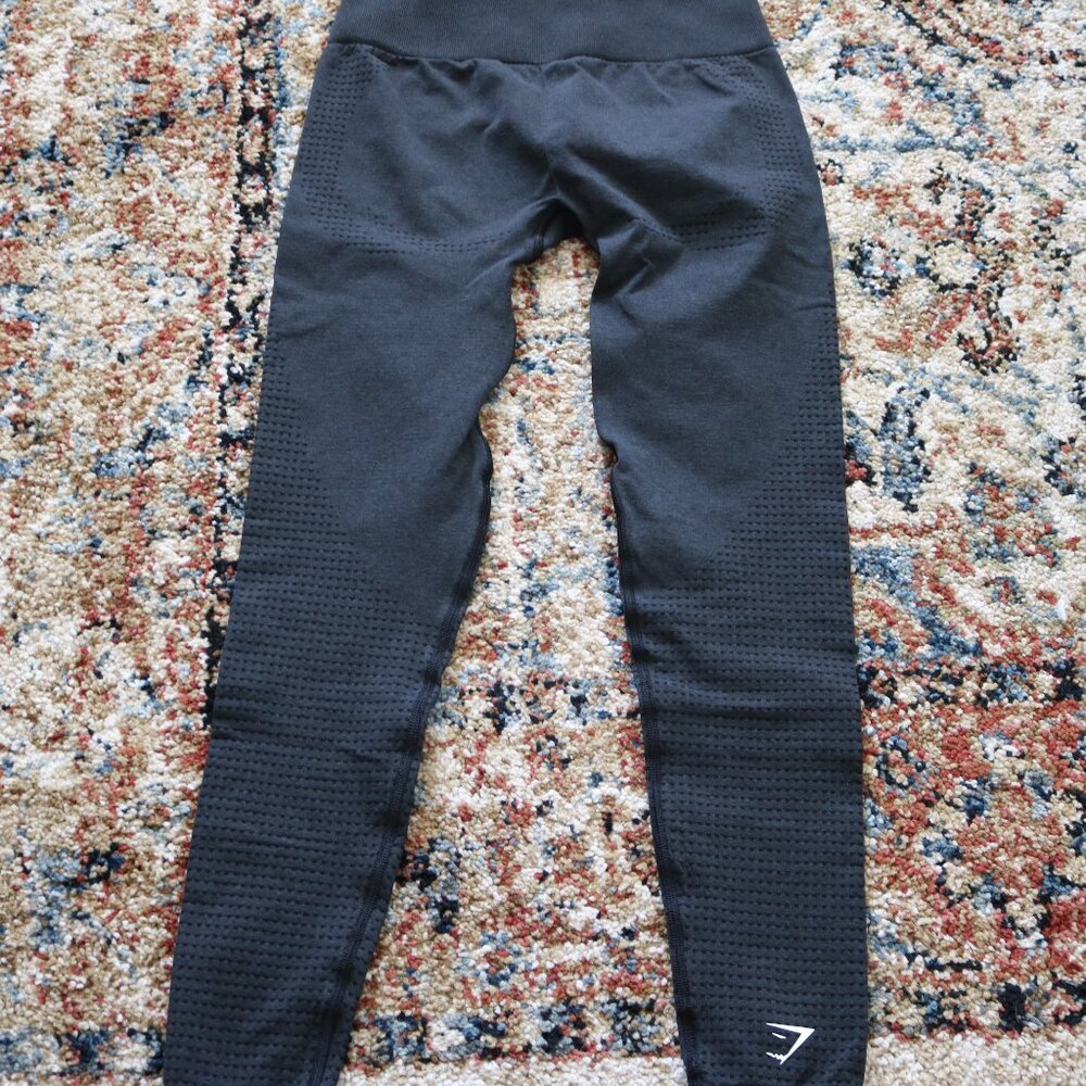 Gymshark Black Seamless Textured Leggings - Picture 3 of 4